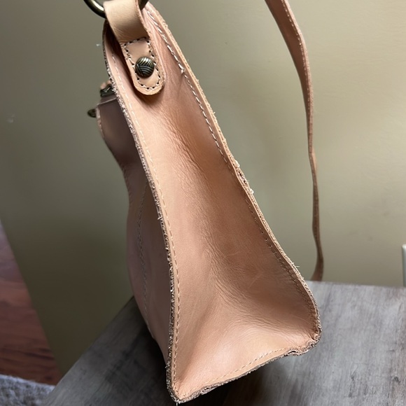The Sak Tan Leather Crossbody Bag - Picture 7 of 7
